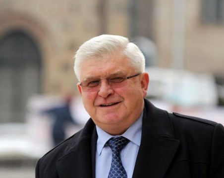 До 40% скачат заплатите в общинските болници