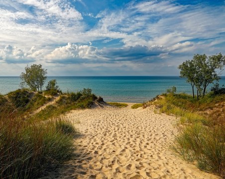 Мисия (не)възможна: Министър Димов ще възкресява разорана дюна
