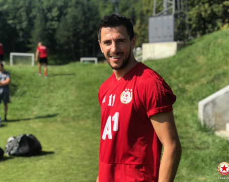 ЦСКА се раздели със Станислав Манолев