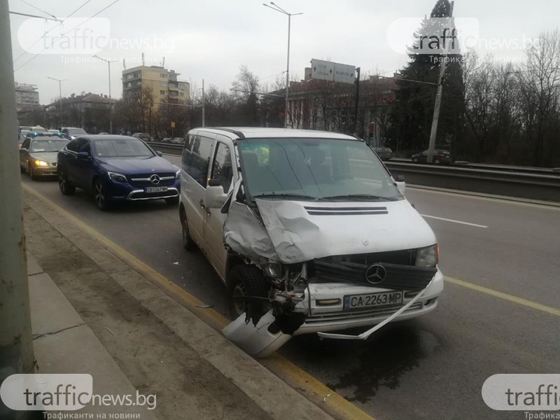 Деси Банова с комоцио след катастрофа СНИМКИ