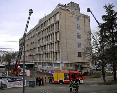 Огнен ад в Лион! Бременна жена и дете загинаха