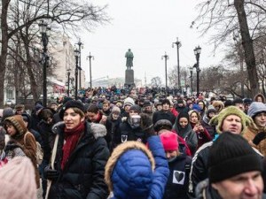 Хиляди се събраха на протести в Русия