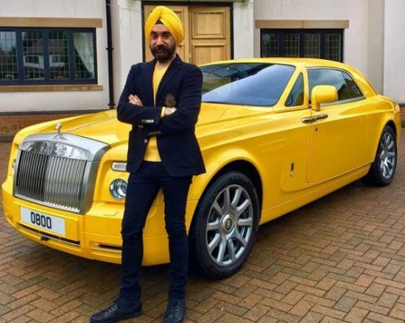 Милиардер си купи шест автомобила Rolls-Royce, за да му отиват на тюрбаните СНИМКИ