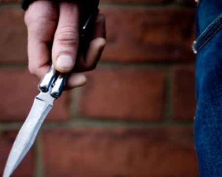 Ужас в Беларус: Ученик уби с нож учителка и съученик