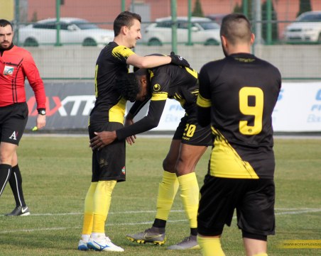 Ботев картотекира новите, един е под въпрос за мача със Славия