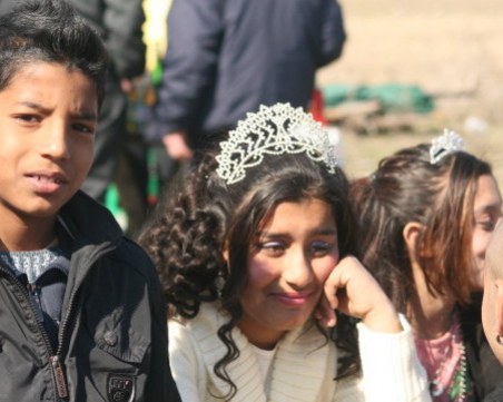 През 2018: В Казанлък са събрани над 40 бона от глоби заради малки булки