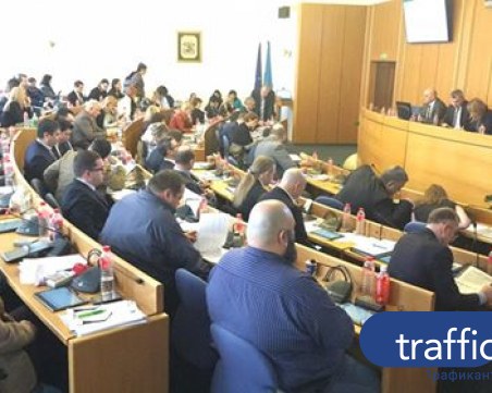 Столична община води 10 000 съдебни битки, разчита на един юрист