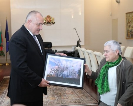 Желязната църква ще виси в кабинета на Борисов