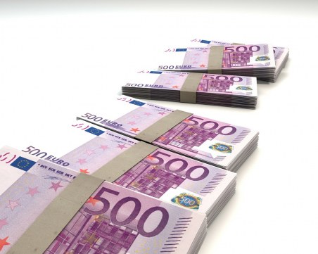 Българинът Ц.Ц. със стотици милиони евро от Венецуела. ДАНС го прихвана!