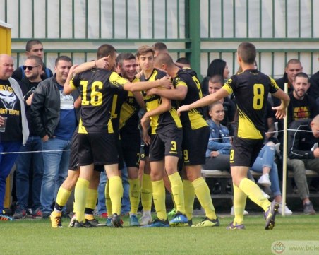 Петима юноши на Ботев с повиквателни за националния отбор