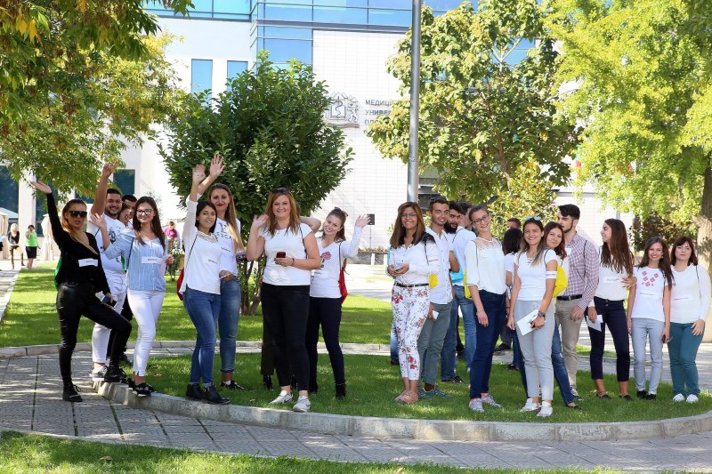 Кандидатите за лекари посрещат в Медицински университет-Пловдив