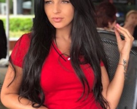 Фолк певицата Дебора роди син, Самуил ще е!