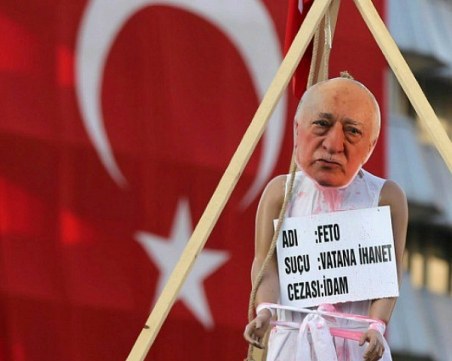 Лов на… Гюленисти. Турция пак започна с масовите арести!?