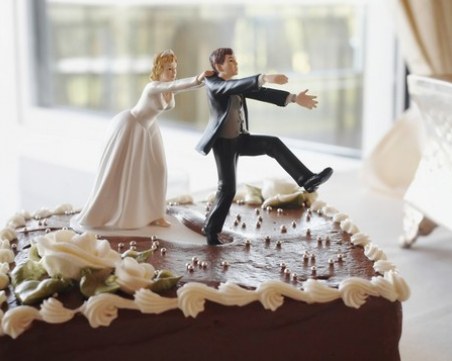 Любовна история на 60 години! Майстор Стоян избягал от сватбата си, за да... гледа мач ВИДЕО