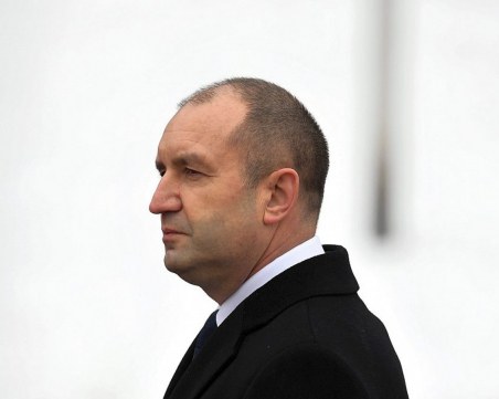 Радев срещу властта за ЦИК: Целите служебна победа!