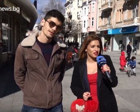 Вино vs. Любов! Какво ще празнуват пловдивчани днес? ВИДЕО