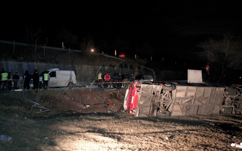 Кошмарна нощ в Македония, жертвите от тежката катастрофа – 14