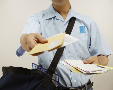 16 февруари: международен ден на пощальоните и куриерите