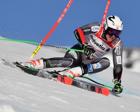 Алберт Попов влезе в Топ 30 на гигантския слалом от световното