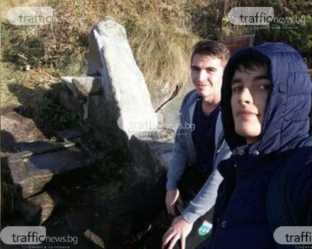 Братята близнаци в безпомощно състояние са в реанимация! Свръхдоза!