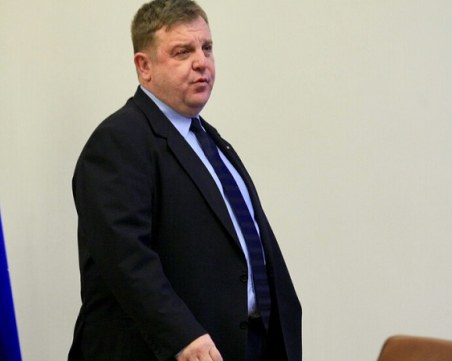 Каракачанов: Възможно е да има договор за F-16 до края на юни!