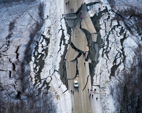 Турция трепери! Бавен трус от 5,8 люлее Истанбул цели 50 дни