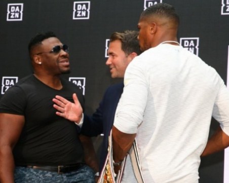 Уайлдър се присмя на Джошуа и Милър