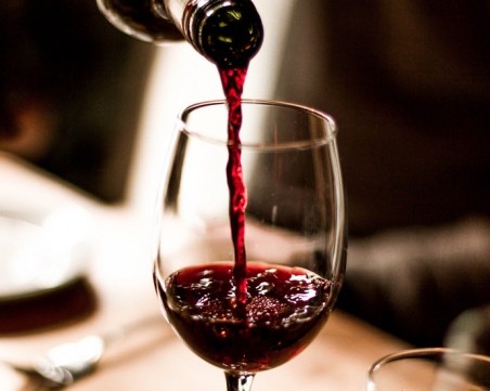 Винопроизводители мерят сили в Раковски! Избират Царя на виното