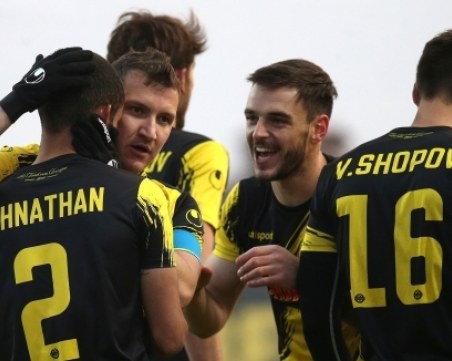 Ботев излъга Славия след гениален пас на Неделев ВИДЕО