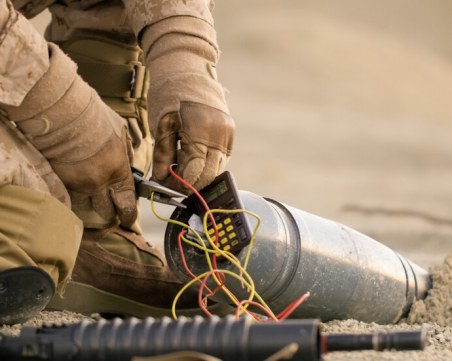 Мащабна операция в Париж! Евакуираха 2000 души заради стара бомба