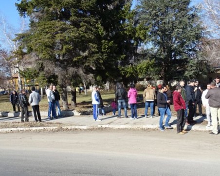 Мирен протест в Кюстендил след убийството на 35-годишен мъж
