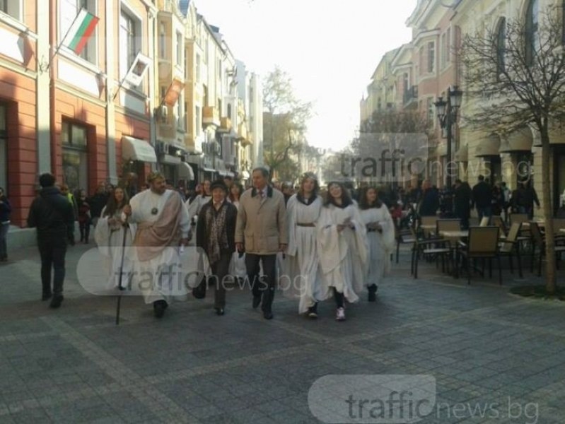Празник днес в Пловдив! Дионисиевотото шествие тръгва по Главната