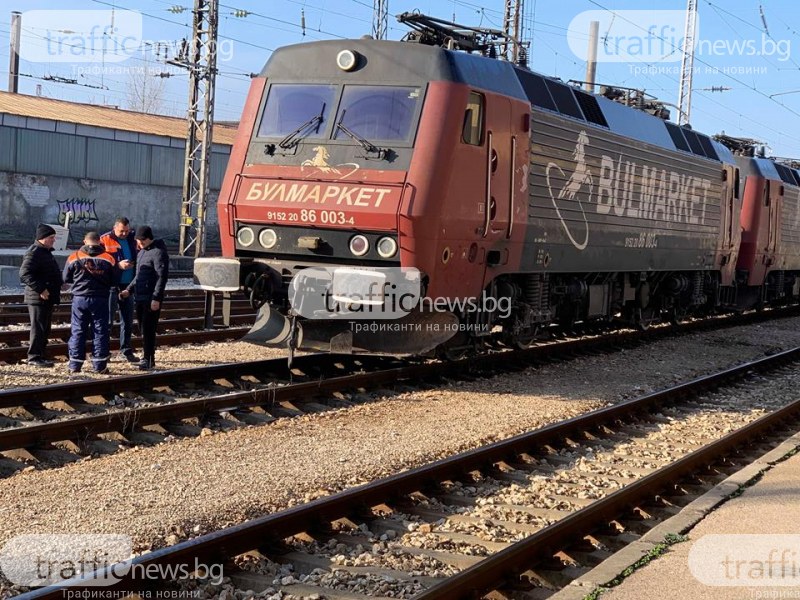 Сменят номера на локомотива на дерайлиралия влак в Пловдив, не бил на късмет СНИМКИ+ВИДЕО