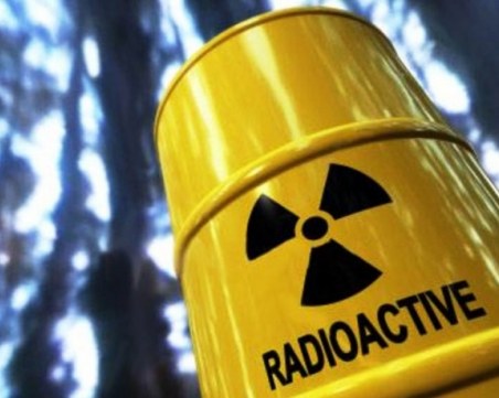 14 тона токсични отпадъци са изхвърлени край София, районът е отцепен СНИМКА