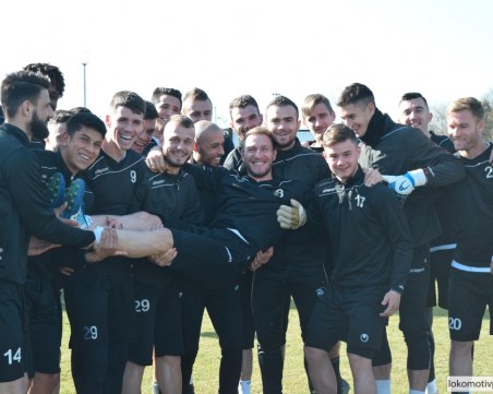 Бебе в Локо! Димитър Везалов стана татко за втори път