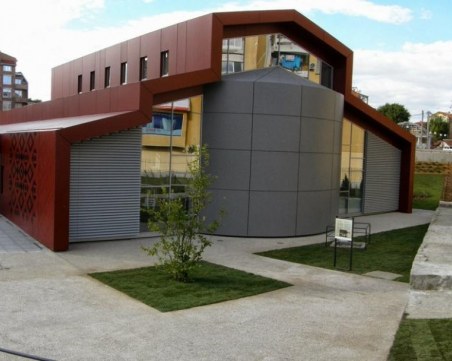 Четат стихове на Шекспир на 32 езика в Малката базилика в Пловдив