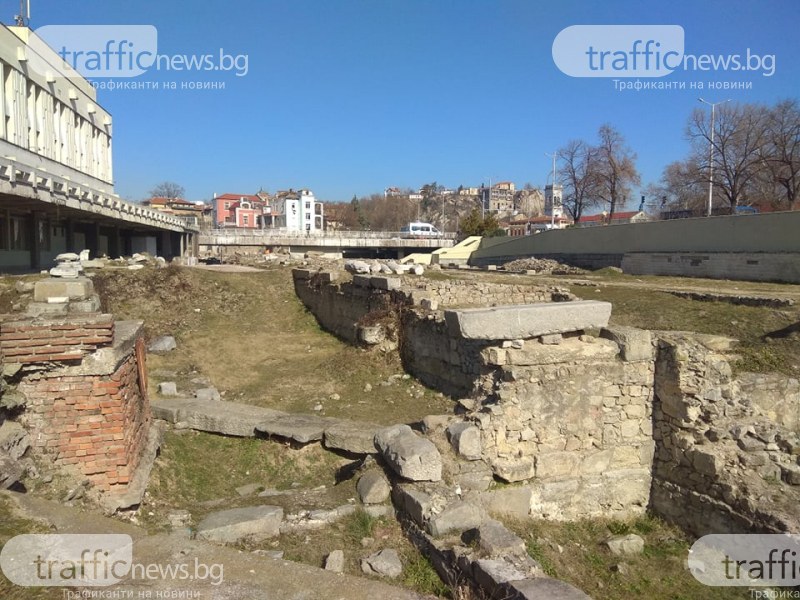 Проектират и останалата част от древния Форум в Пловдив, завършват ринга на площада СНИМКИ
