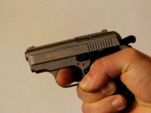 Арестуваха мъж от Хисаря заради незаконно оръжие
