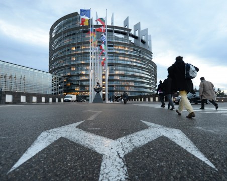 Европарламентът пресмята: 5 български партии с евродепутати