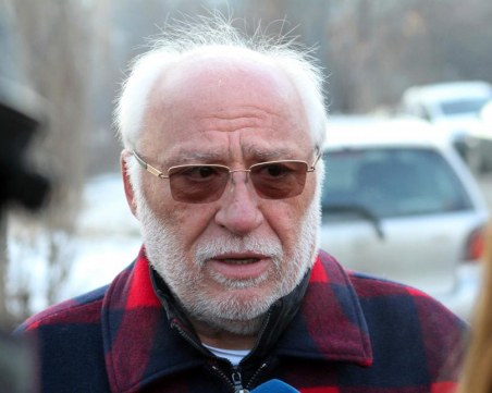 Гебрев рукола не яде, кафе не близва… Как тогава е отровен? С какво?