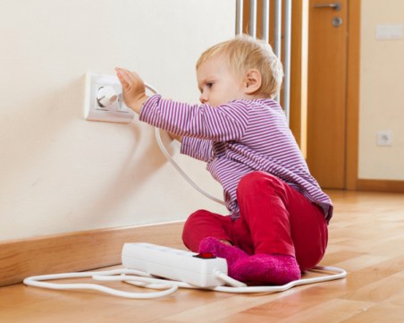 Как да обезопасите дома, ако имате дете? СНИМКИ
