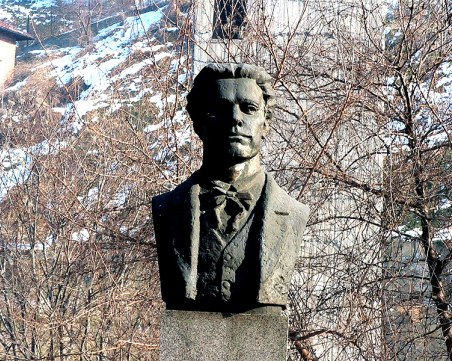 Митрополит Йоан: Ореолът на Левски е напълно достатъчен като национален герой