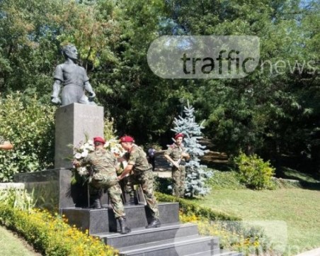 Пловдивчани свеждат глава пред Апостола на свободата Васил Левски