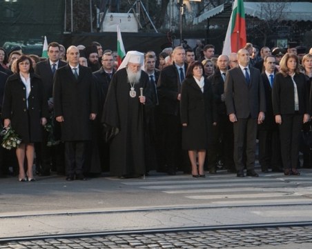 Президентът:  Да почетем  Апостола с дела, а не с думи