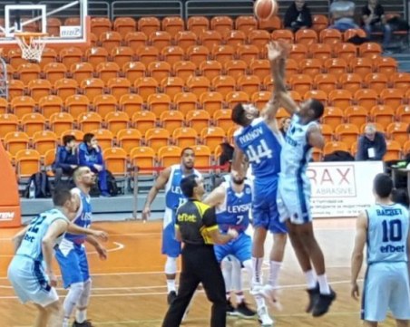 Академик Бултекс 99 се завръща в зала Сила след паузата