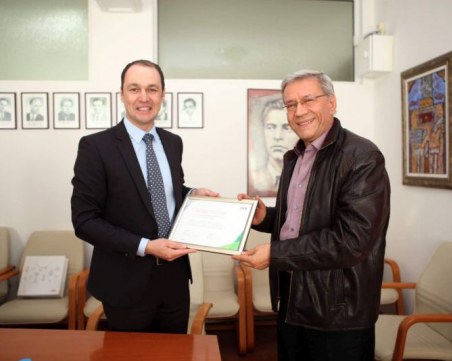 Медицинския университет в Пловдив е спестил 563 тона въглероден диоксид във въздуха