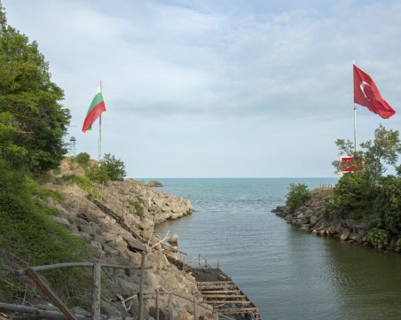 Мост през Резовска река ни свързва с Турция