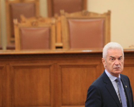 Сидеров смята че патриотичните разговори не са 