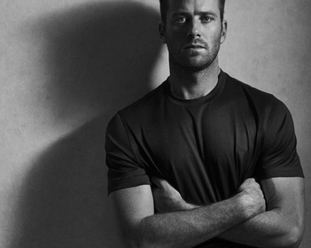 Това ли е новият Батман? СНИМКИ