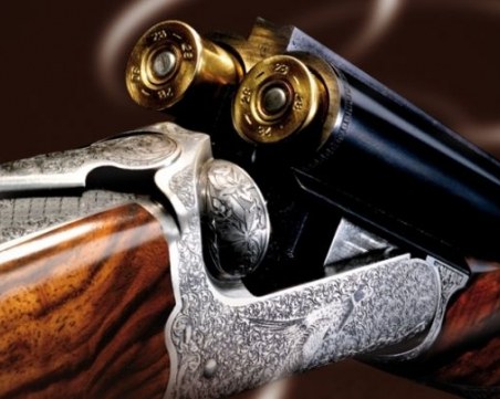 Цял боен арсенал намериха в дома на двама мъже в Карловско